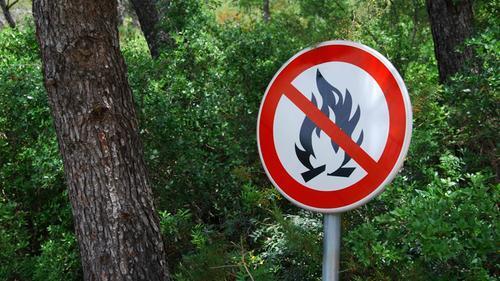 Verbot des Feueranzündens